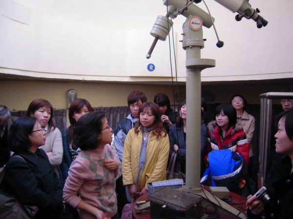 2010年12月24日 參訪康乃薾雙語中小學